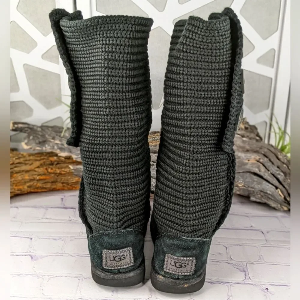 UGG Classic Cardy Boot - Picture 5 of 10